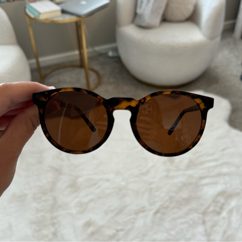 Goodr Nine Dollar Pour Over Tortoise Shell Sunglasses